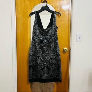 Jones Wear Size 12 Womens Black & Silver Lightweight Sleeveless Mini Dress